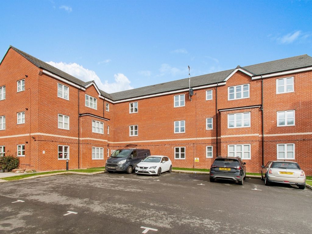 2 bed flat for sale in Scampston Drive, East Ardsley, Wakefield WF3, £140,000
