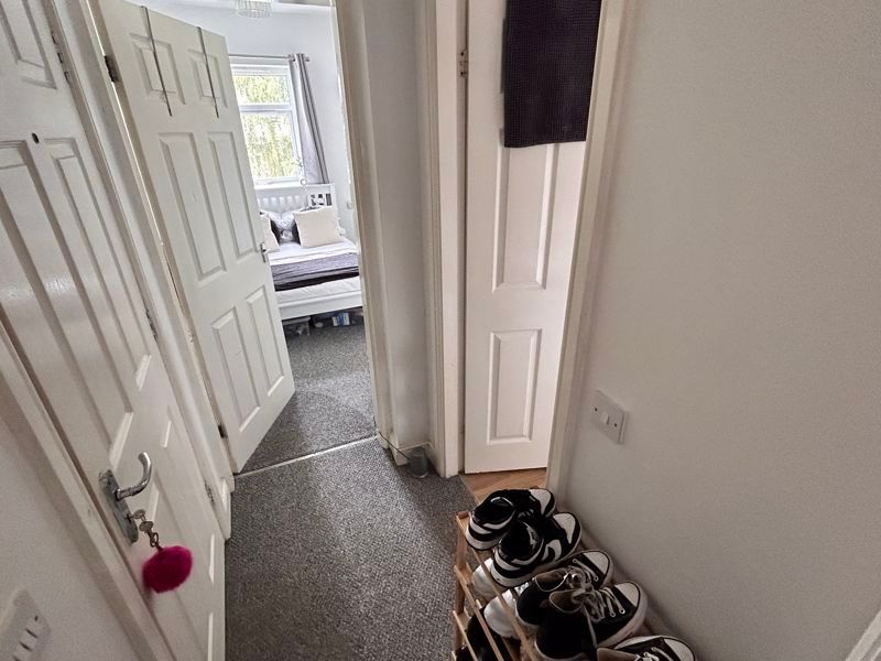 1 bed flat for sale in Tamworth Road, Tamworth B78, £73,750