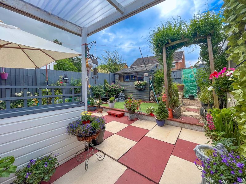 3 bed semi-detached house for sale in Brooklands Avenue, 152334 WS6, £167,500
