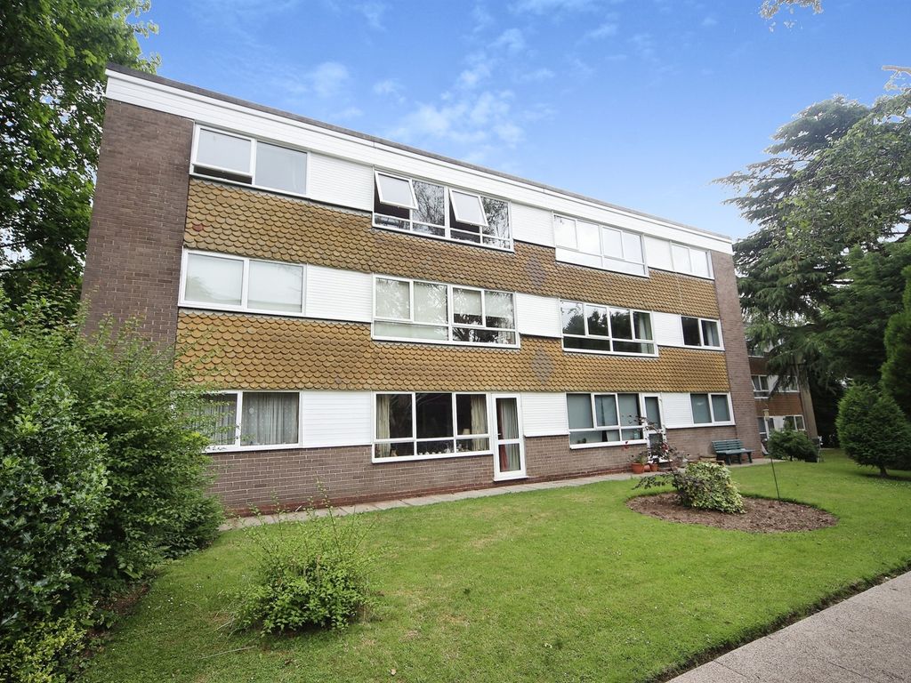 2 bed flat for sale in Mereside Way, Solihull B92, £200,000