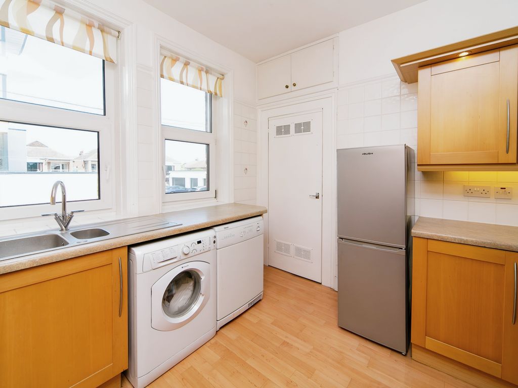 3 bed flat for sale in South Parade, West Kirby, Wirral CH48, £325,000