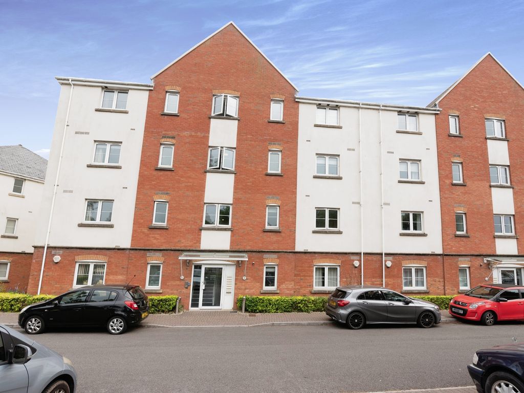 2 bed flat for sale in Jim Driscoll Way, Cardiff CF11, £205,000