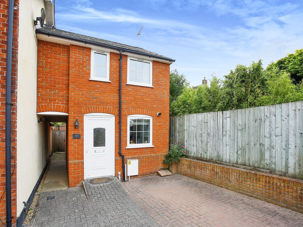 2 bed semi-detached house for sale in New Cut, Ipswich IP7, £235,000