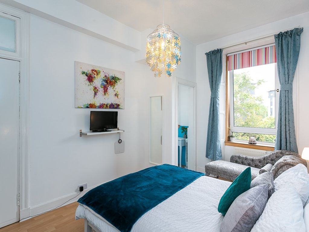 2 bed flat for sale in Easter Road, Easter Road, Edinburgh EH6, £260,000