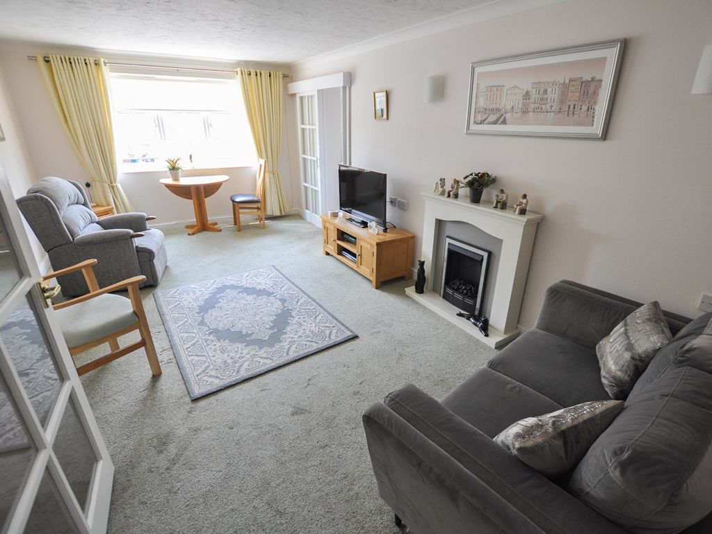 2 bed property for sale in Poole Road, Wimborne BH21, £135,000
