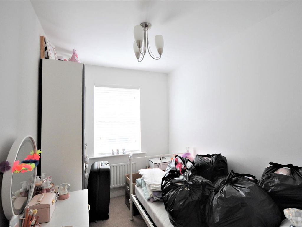 2 bed flat for sale in The Crossings, Stone ST15, £135,000