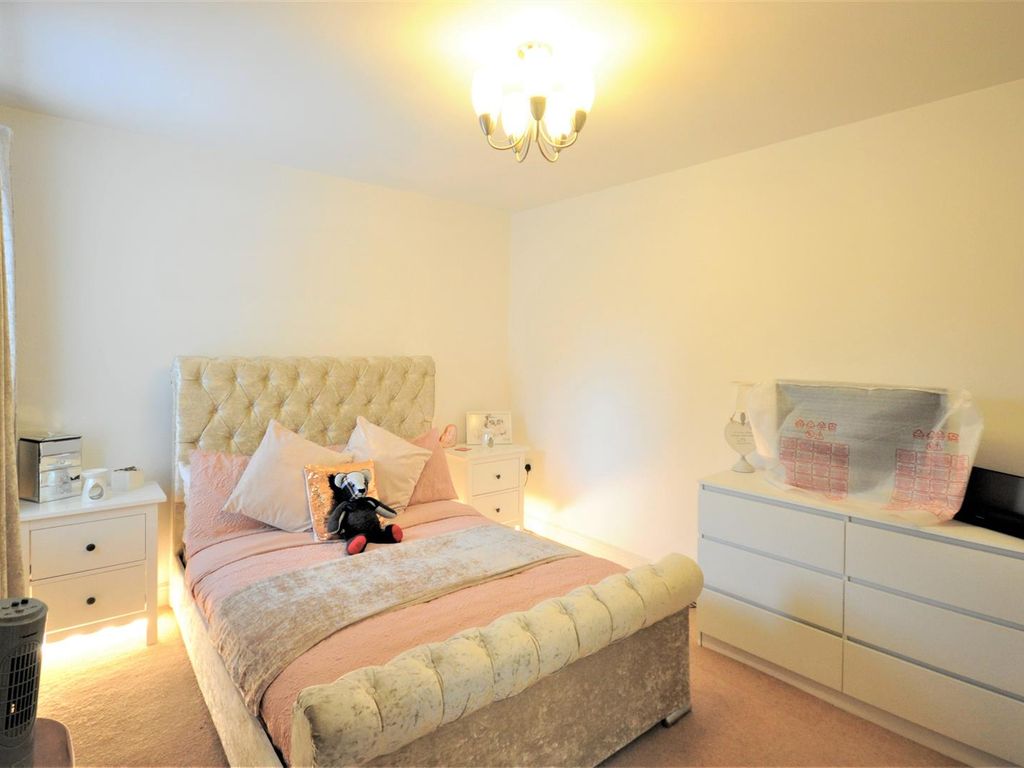 2 bed flat for sale in The Crossings, Stone ST15, £135,000