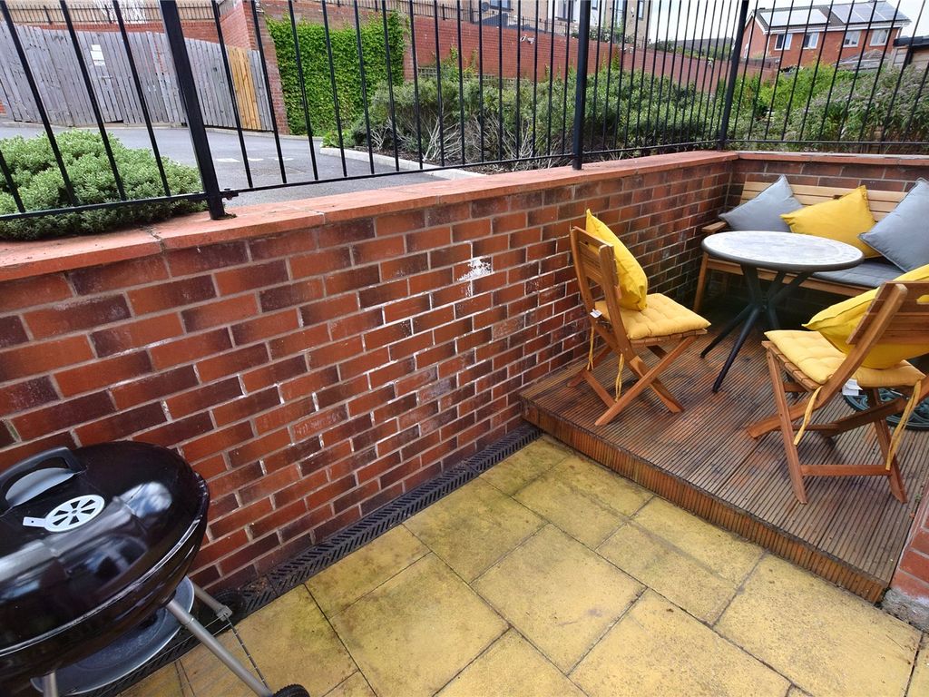 3 bed terraced house for sale in Ashley Green, Leeds, West Yorkshire LS12, £247,000