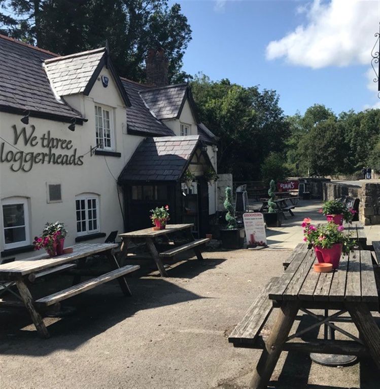 Restaurant/cafe for sale in Licenced Trade, Pubs & Clubs CH7, Loggerheads, Denbighshire, £495,000