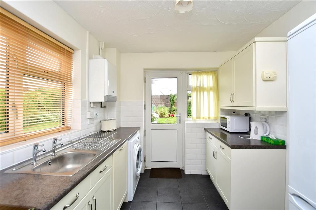 3 bed detached house for sale in Noreen Avenue, Minster-On-Sea, Sheerness, Kent ME12, £280,000