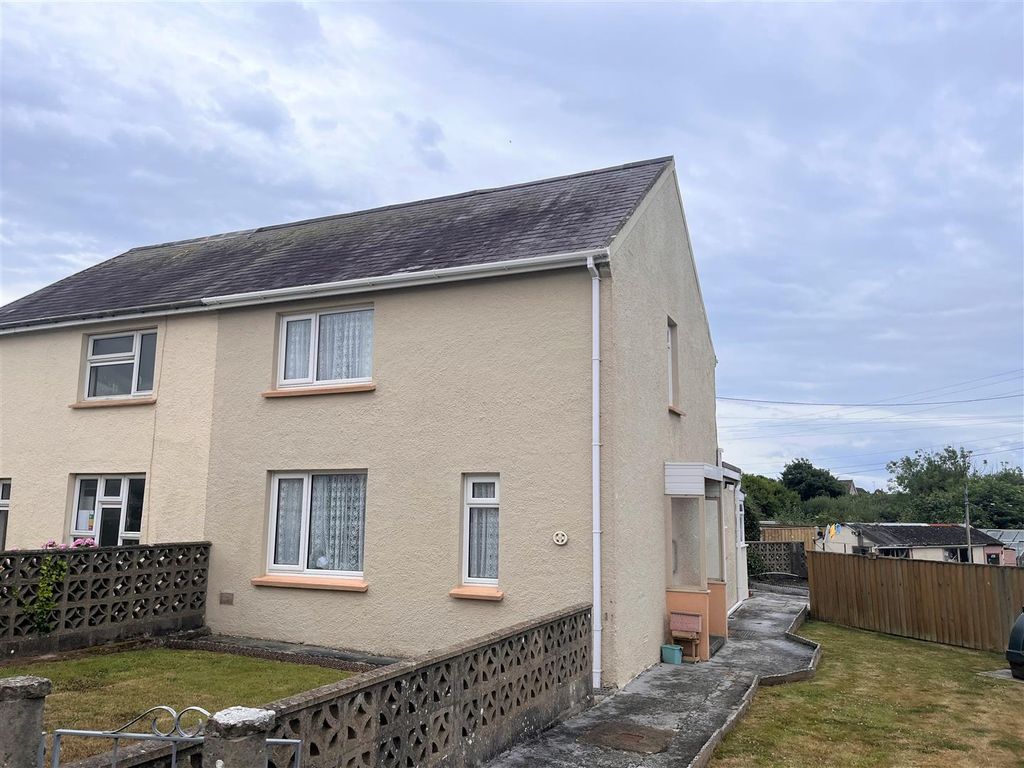 3 bed semi-detached house for sale in Lindsway Villas, St. Ishmaels, Haverfordwest SA62, £159,999