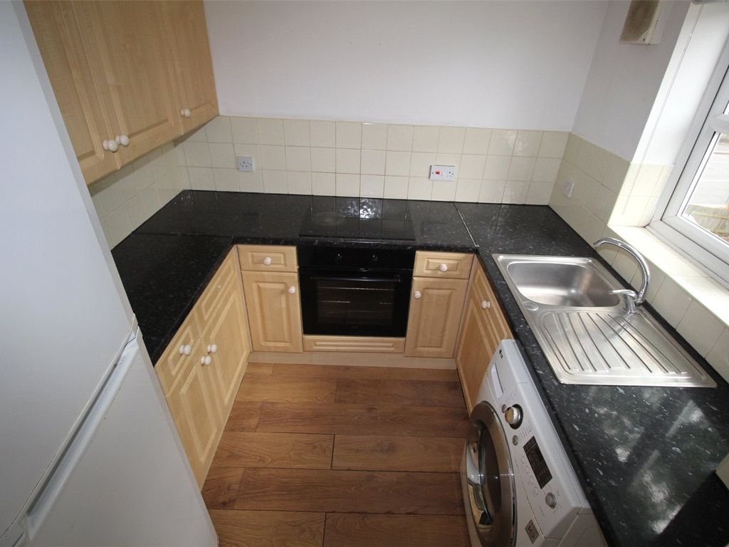 1 bed flat for sale in Stevenson Close, New Barnet EN5, £225,000