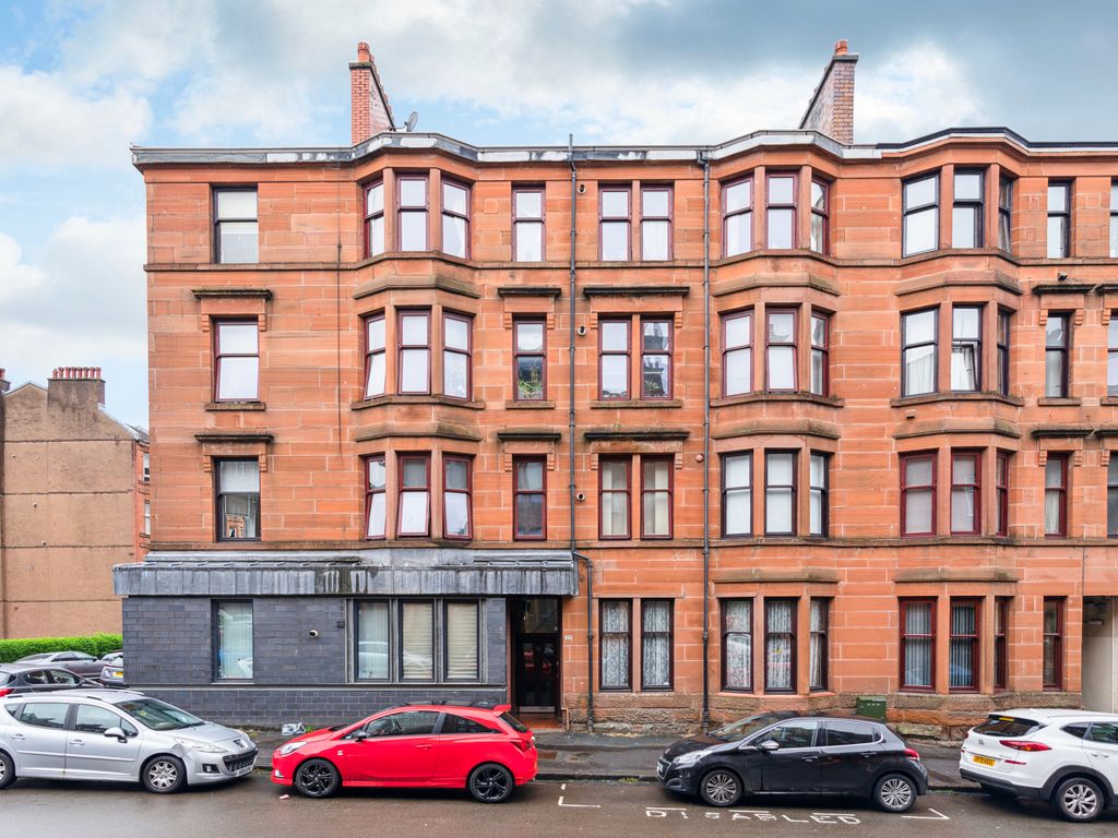 1 bed flat for sale in Exeter Drive, Glasgow G11, £140,000