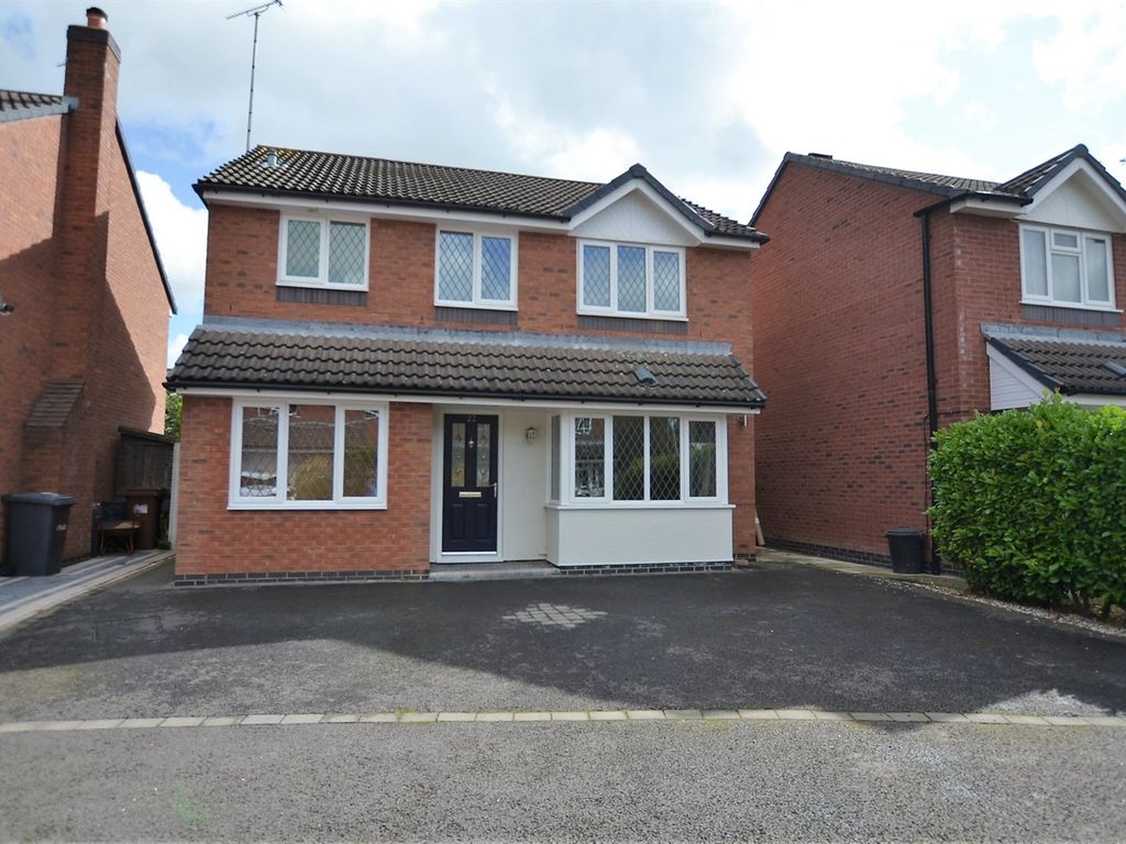 4 bed detached house for sale in Fairacre Drive, Middlewich CW10, £275,000