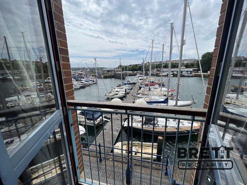 Studio for sale in Victory House, Milford Haven, Pembrokeshire. SA73, £119,950
