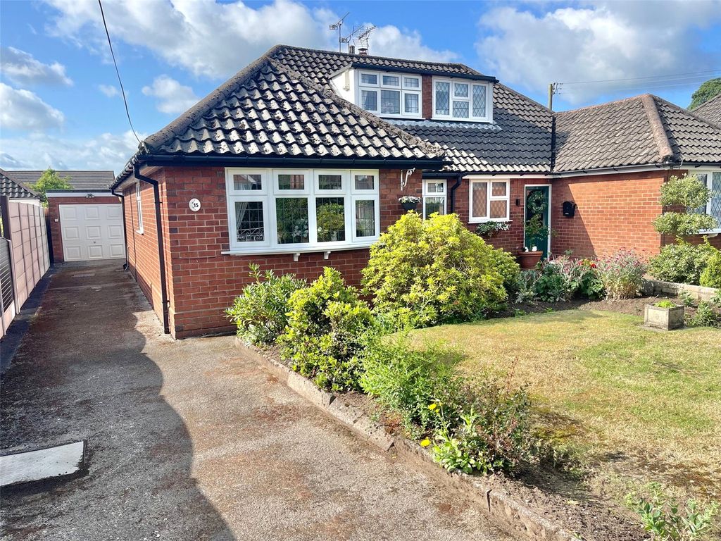 2 bed bungalow for sale in Cross Lane, Sandbach, Cheshire CW11, £220,000