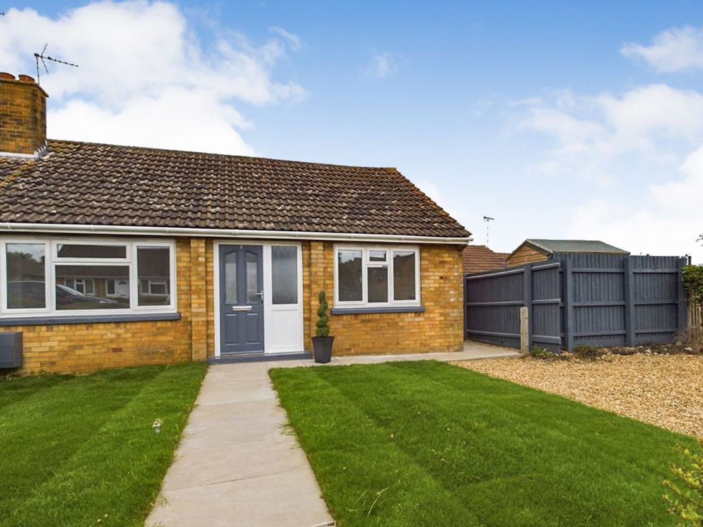 2 bed semi-detached bungalow for sale in Moyne Road, Sawtry, Cambridgeshire. PE28, £250,000