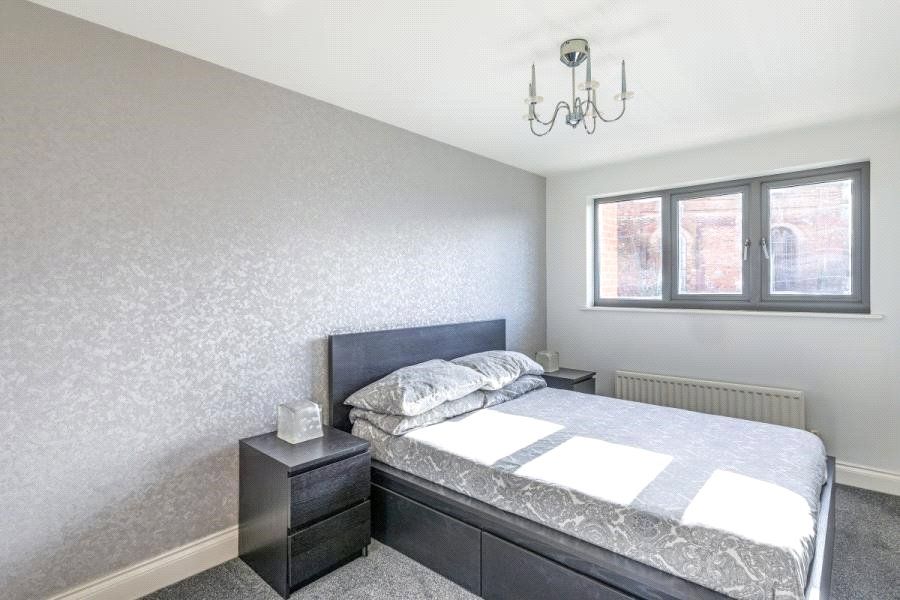 2 bed flat for sale in Lonsdale, Wolverton, Milton Keynes, Buckinghamshire MK12, £210,000