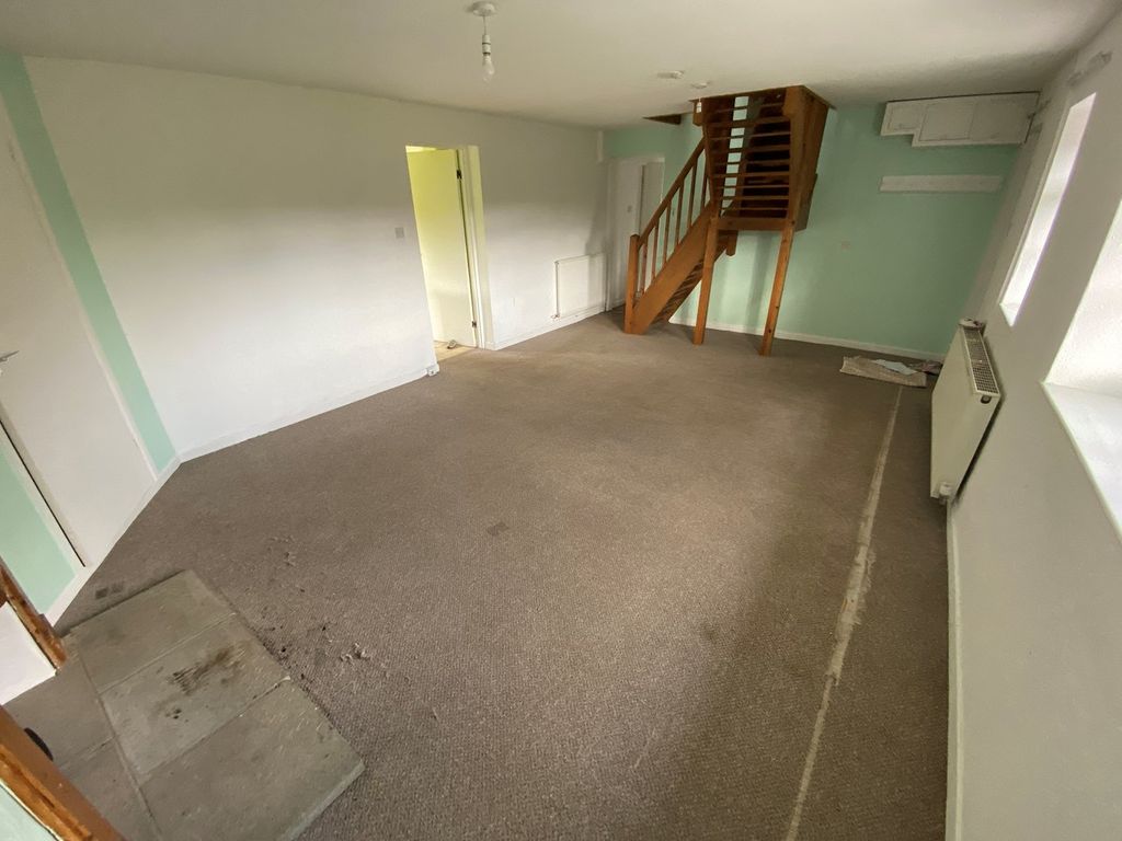 2 bed detached house for sale in Llanfair Road, Lampeter SA48, £249,000