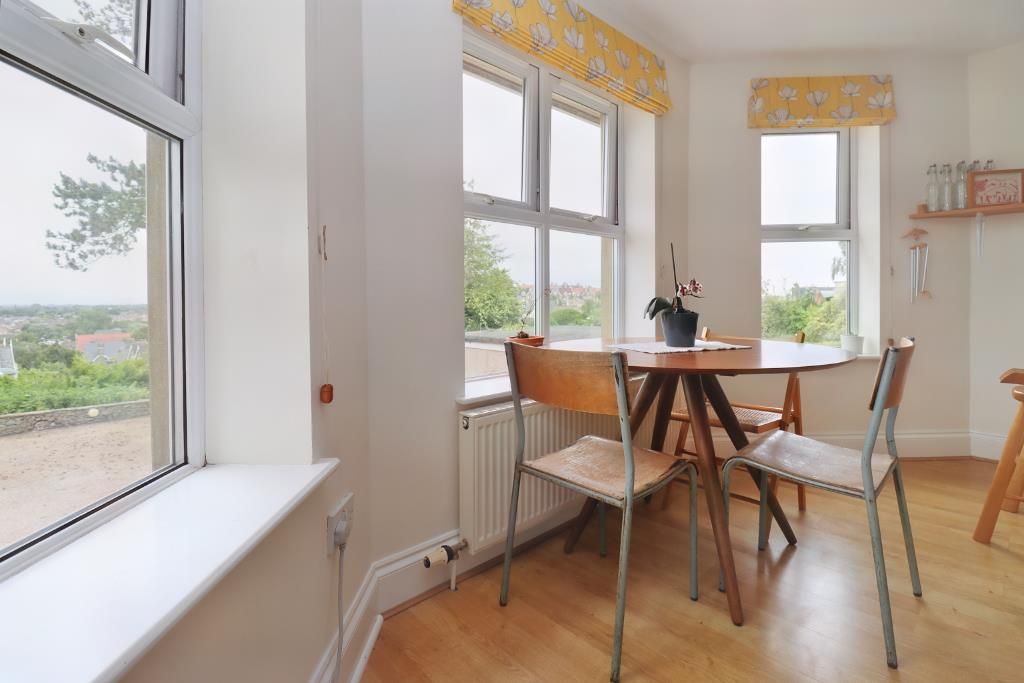 2 bed flat for sale in Princes Road, Clevedon BS21, £335,000