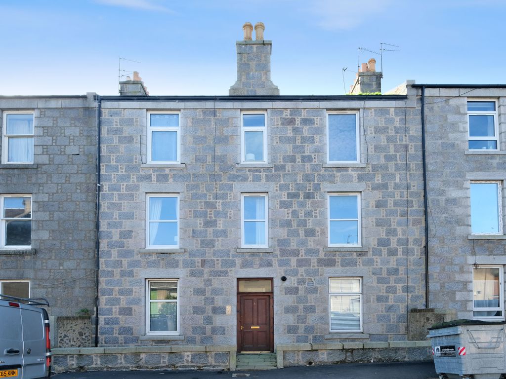 1 bed flat for sale in Chestnut Row, Aberdeen AB25, £55,000