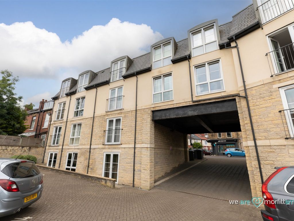 2 bed flat for sale in Bickerton House, Leppings Lane, Hillsborough, - Penthouse Apartment S6, £130,000