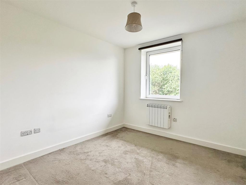 1 bed flat for sale in Aviator Court, York YO30, £160,000