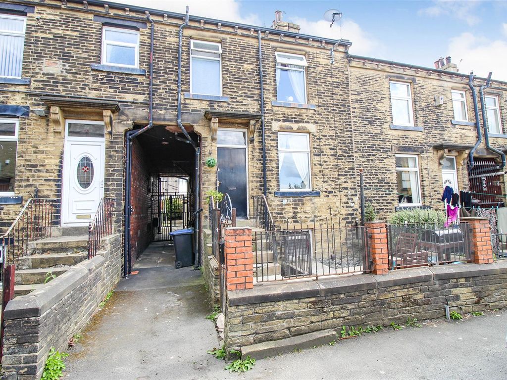 1 bed terraced house for sale in Shetcliffe Lane, Bradford BD4, £70,000