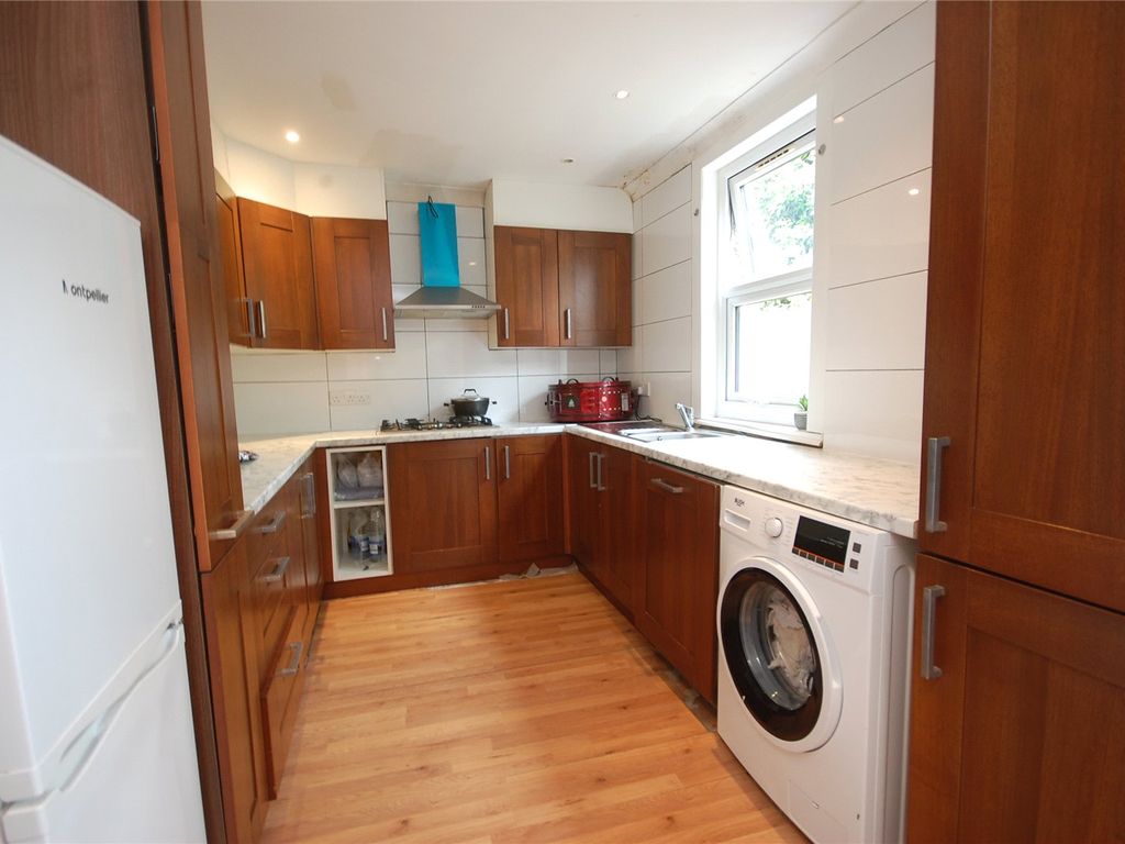 1 bed flat for sale in Bittacy Road, London NW7, £325,000