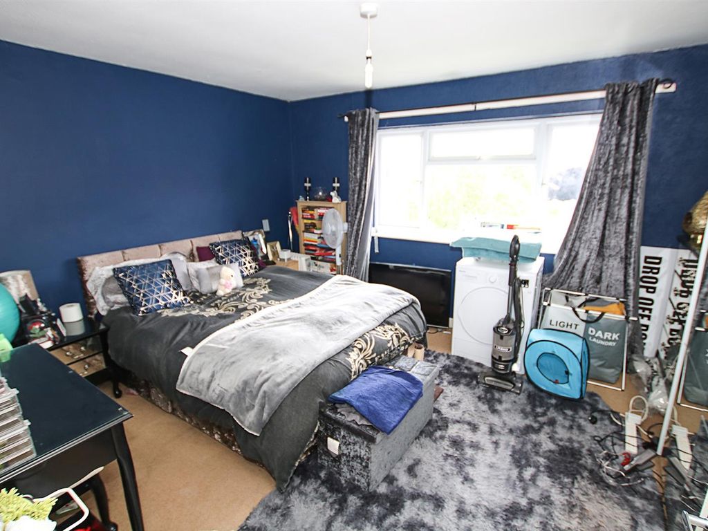 2 bed maisonette for sale in Grantchester Rise, Burwell, Cambridge CB25, £145,000