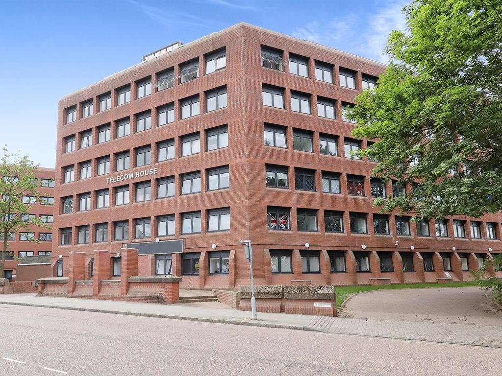 2 bed flat for sale in Church Street, Wolverhampton WV2, £169,995