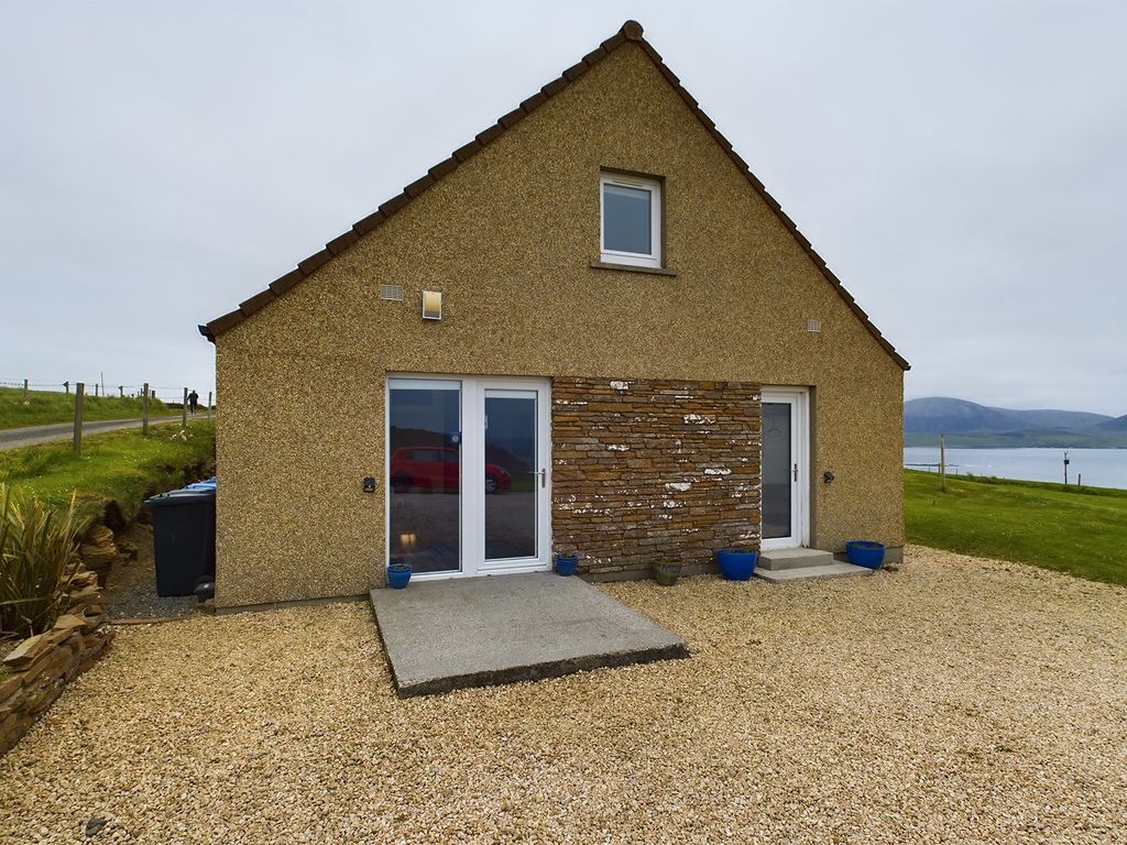 3 bed detached house for sale in Stromness KW16, £250,000