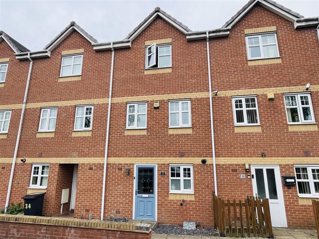 4 bed terraced house for sale in Marigold Walk, Nuneaton CV10, £240,000