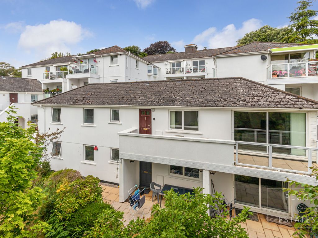 2 bed flat for sale in The Palms, Lower Warberry Road, Torquay TQ1, £240,000