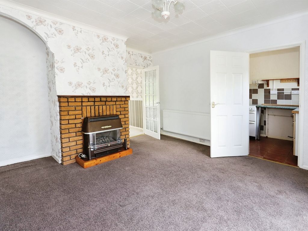 3 bed semi-detached house for sale in Wolverhampton Road, Essington, Wolverhampton WV11, £220,000