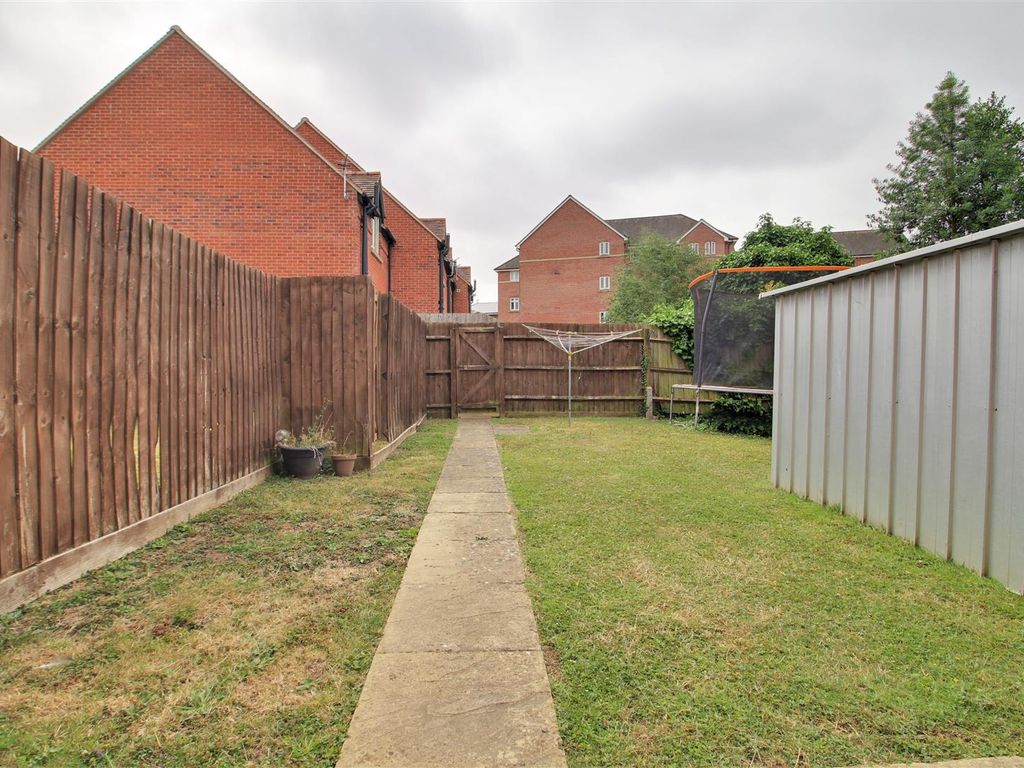 4 bed end terrace house for sale in Alexandra Road, Gloucester GL1, £310,000