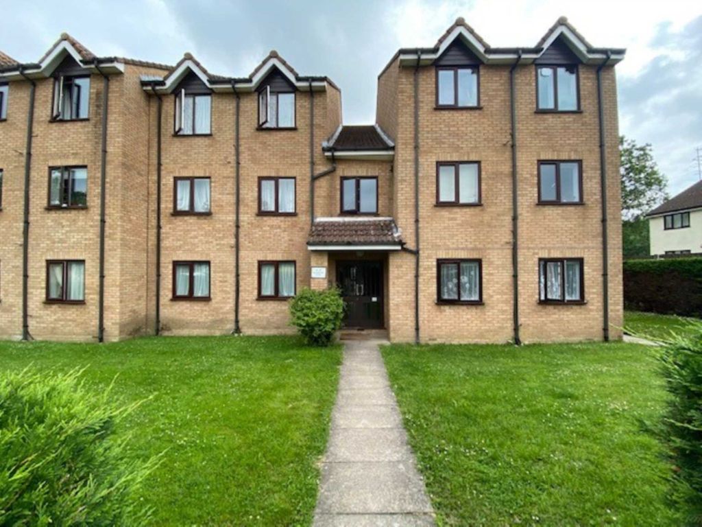1 bed flat for sale in Danziger Way, Borehamwood WD6, £179,950
