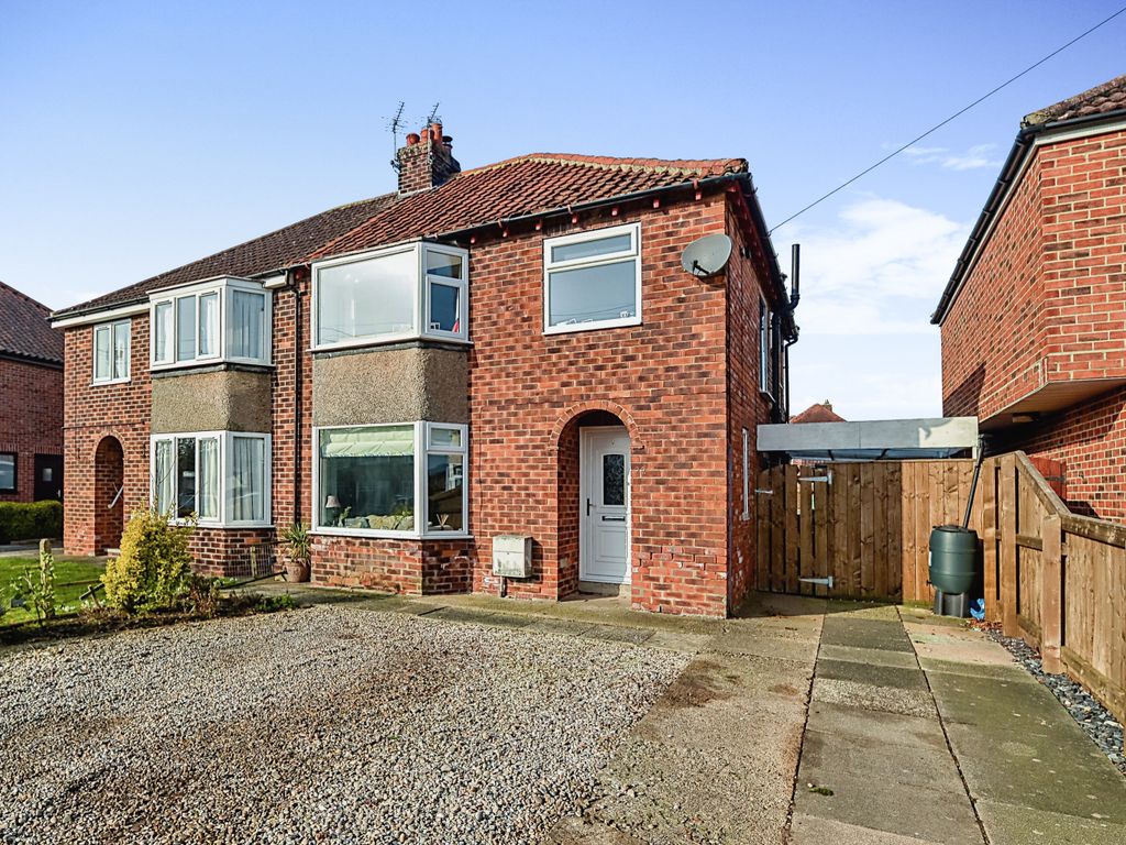 3 bed semi-detached house for sale in The Close, Northallerton DL7, £270,000