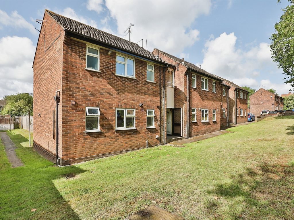 1 bed flat for sale in The Grove, Woodcock Road, Norwich NR3, £100,000