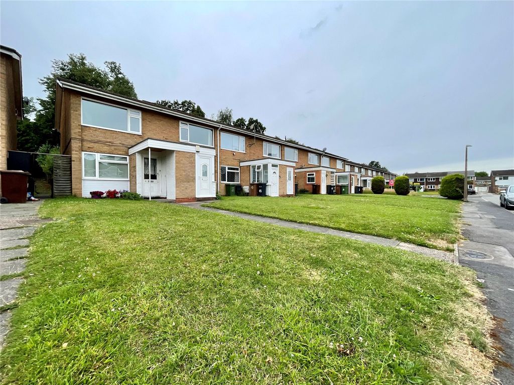2 bed maisonette for sale in Draycote Close, Solihull, West Midlands B92, £160,000