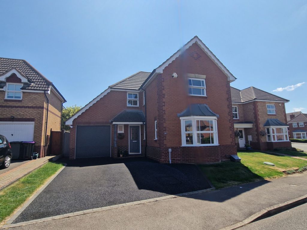 4 bed detached house for sale in Hermes Way, Sleaford NG34, £320,000