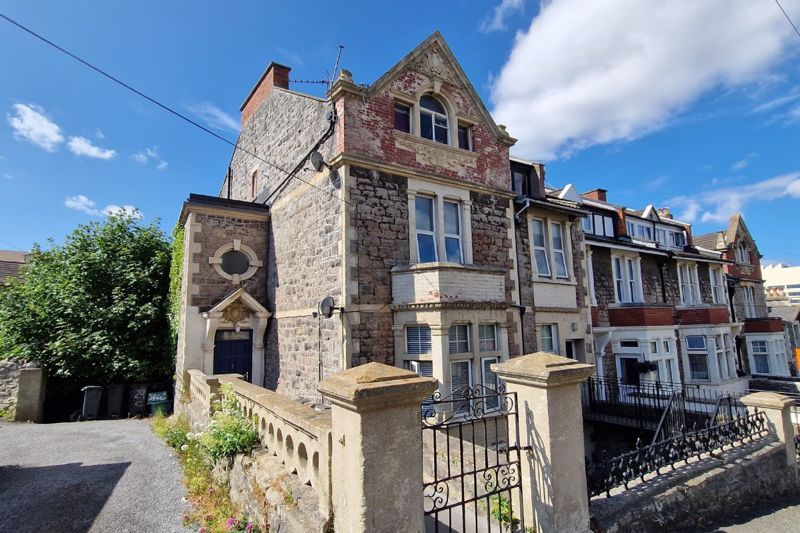 2 bed flat for sale in Connaught Place, Weston-Super-Mare BS23, £160,000
