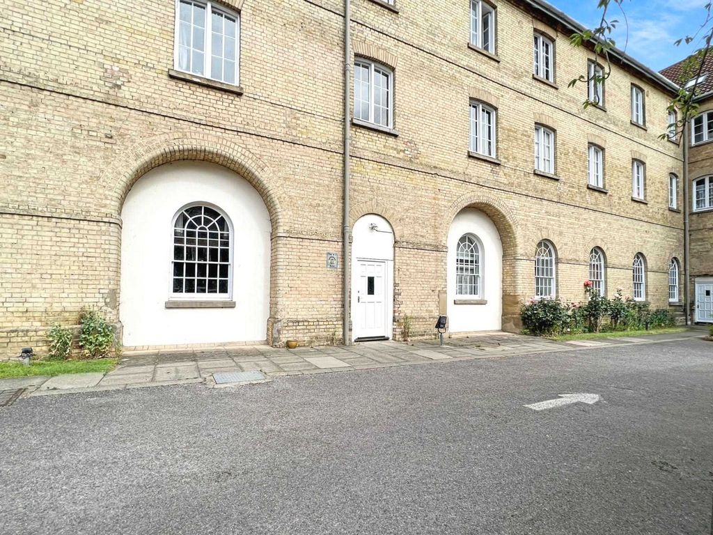 2 bed flat for sale in Riverside Mill, Godmanchester PE29, £170,000