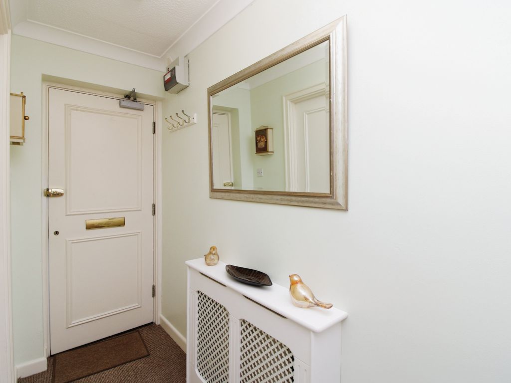 1 bed flat for sale in Poplar Way, Midhurst, West Sussex GU29, £190,000