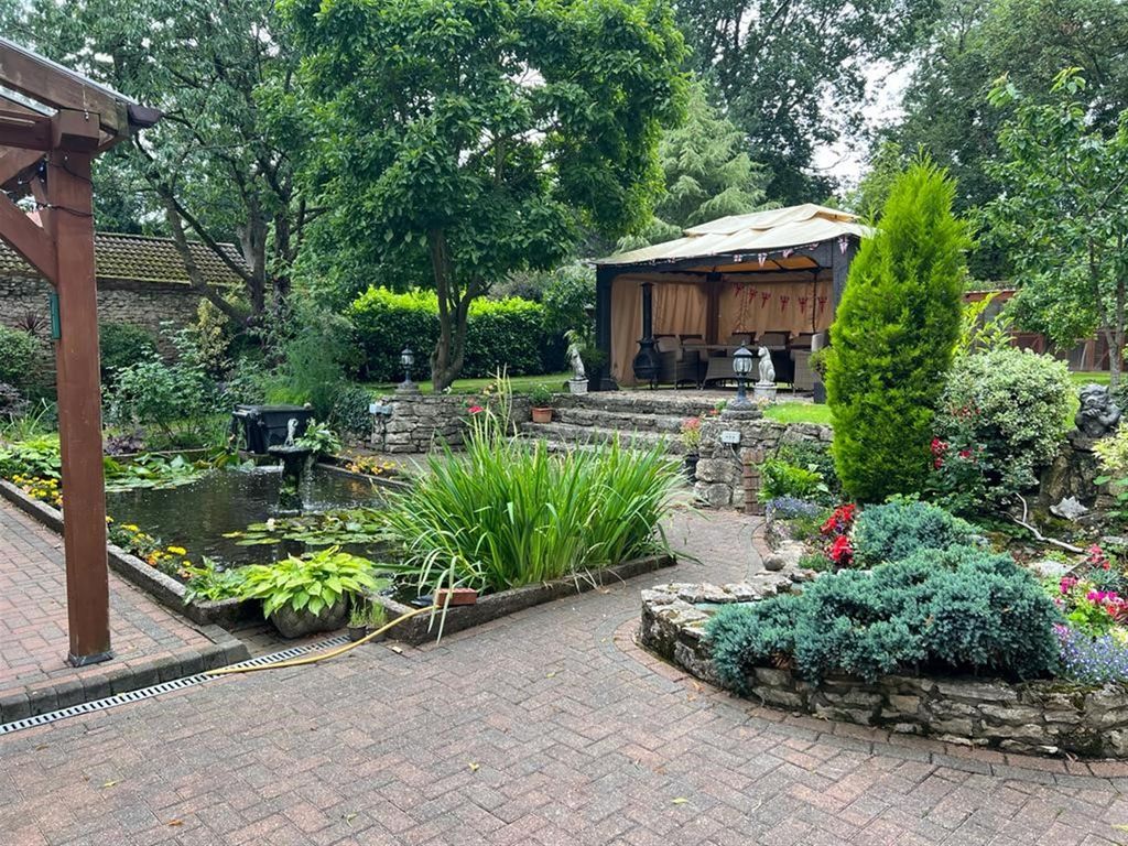 Leisure/hospitality for sale in DN6, Adwick-Le-Street, Yorkshire, £650,000
