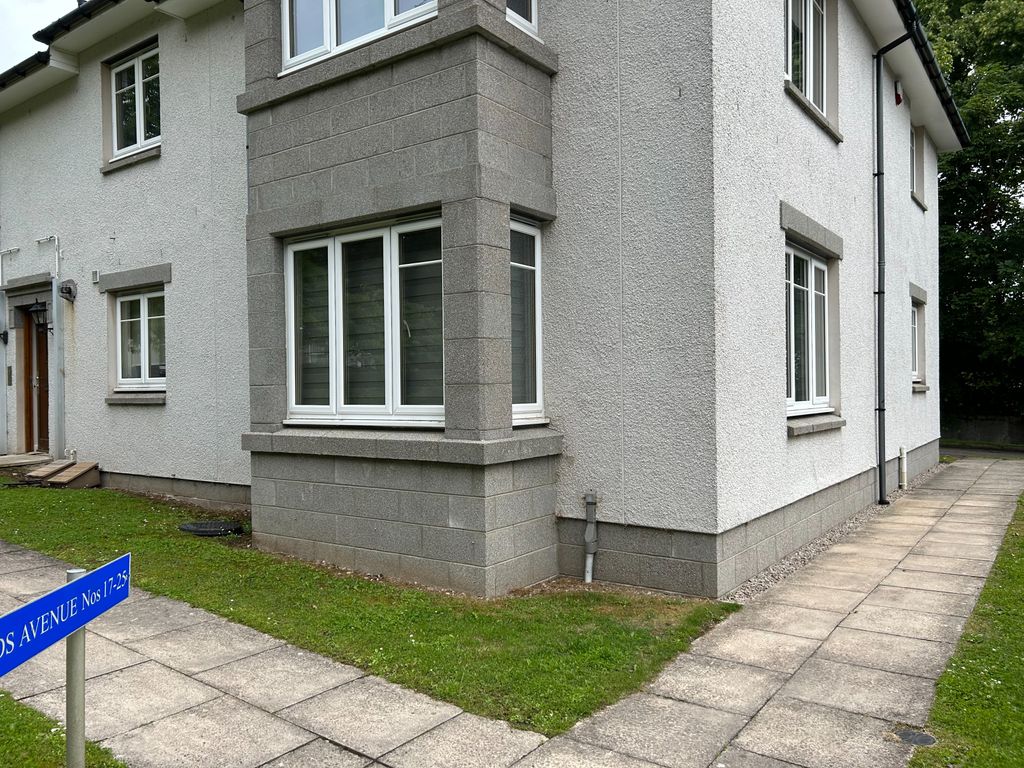 2 bed flat for sale in Woodlands Avenue, Cults, Aberdeen AB15, £205,000