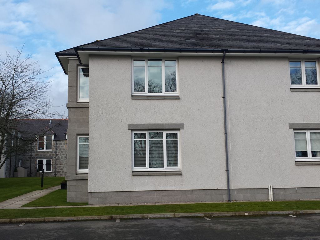 2 bed flat for sale in Woodlands Avenue, Cults, Aberdeen AB15, £205,000