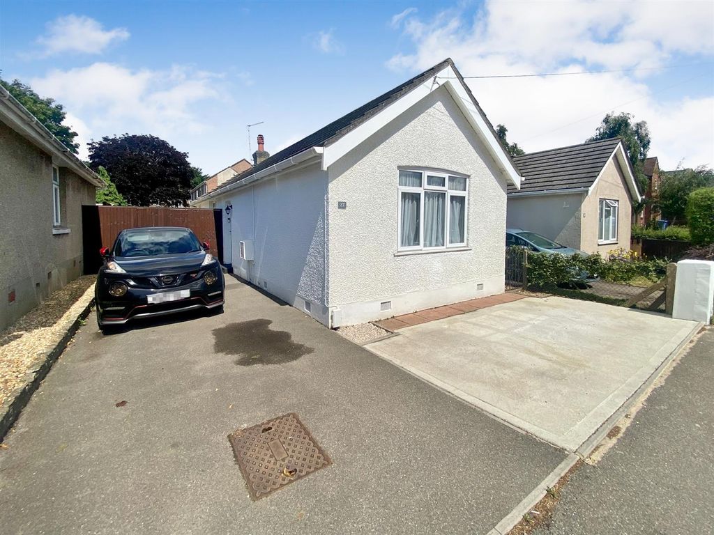 2 bed detached bungalow for sale in Stanfield Road, Parkstone, Poole BH12, £275,000