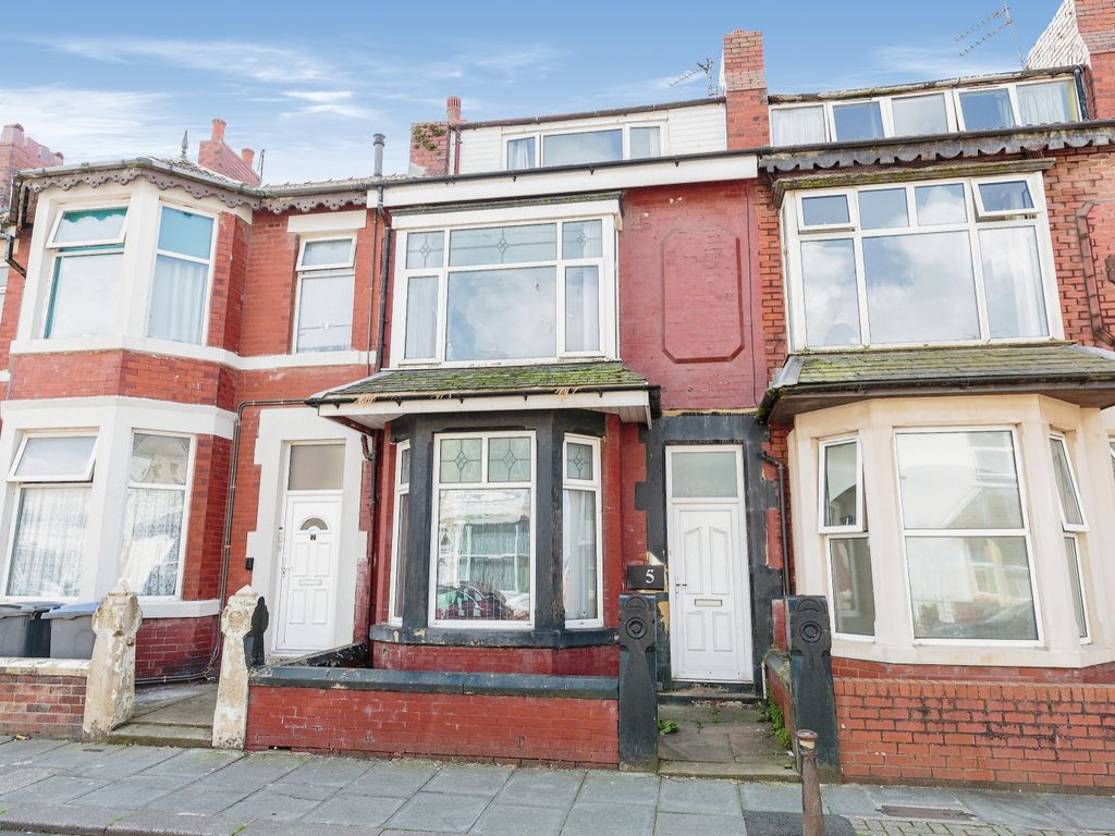 5 bed terraced house for sale in Eaves Street, Blackpool FY1, £110,000
