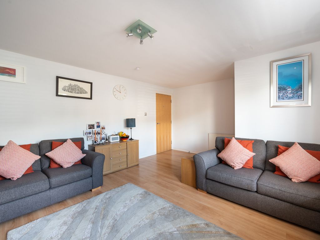2 bed flat for sale in Moat Terrace, Edinburgh EH14, £240,000